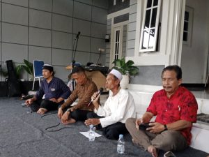 Masuki Kantor Baru, Ketua LBH Djawa Dwipa Hadi Purwanto Undang LSM, Wartawan Dan Relawan.