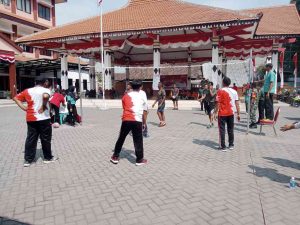 Gagal  Juara 1, Tim Bola Volley Lebaksono Tetap Kompak  Rekreasi Ke Yogjakarta