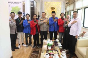 Kapolres Nganjuk Bersama PMII, GMNI Dan HMI Laksanakan Program Nusantara Cooling System