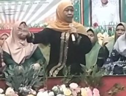 Hadiri Peringati Maulid Nabi Di Ponpes Sabilul Muttaqin, Khofifah Ajak Santri Kuatkan Syiar Islam.