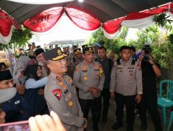 Pilkada Serentak 2024, Kapolda Jatim Tinjau TPS Di Surabaya Dan Bangkalan.
