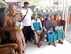 Kades Lebaksono H. Afan Faizin Salurkan Susu Gratis untuk Ratusan Lansia, Wujud Nyata Kepedulian Sosial