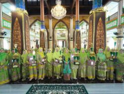 Meriahkan Gebyar Maulid Nabi Muhamad, Ning Ita Ajak Muslimat Perbanyak Baca Sholawat