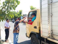 Jurnalis Mojokerto Tebar Kebaikan Lewat Jumat Berkah, UMKM Ikut Merasakan Dampaknya