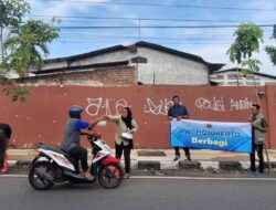 Jumat Legi, PWI Mojokerto Raya Tebar Kebaikan dengan Ratusan Nasi Bungkus