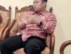 Plt. Camat Mojoanyar Tegaskan Hentikan Proyek Infrastruktur yang Curi Start, Tunggu Dana BK Desa Cair