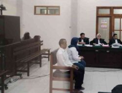 JPU Tuntut Dua Pengacara Mojokerto dalam Kasus Rekayasa Perceraian, AKD 1 Tahun 3 Bulan, EF 1 Tahun 2 Bulan