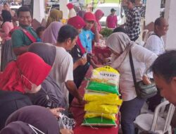Jelang Ramadan 1447 H, Bulog dan Dispari Mojokerto Gelar Pasar Murah di Puri, Warga Serbu Sembako Terjangkau