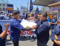 Kader NasDem Kabupaten Mojokerto Aksi Damai, Soroti Cover dan Pemberitaan Media Nasional