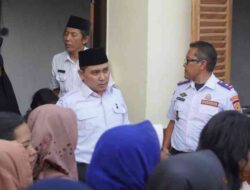 Tinjau Bedah Rumah di Kaligoro, Gus Barra Pastikan RTLH Hampir Rampung