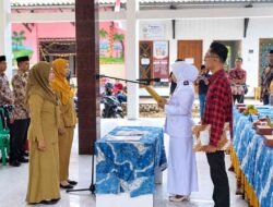 Lantik Dua Perangkat Desa, Kades Gebangmalang: Ini Bukan Akhir, tetapi Awal Pengabdian