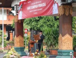 Pimpin Upacara Sumpah Pemuda ke-98, Bupati Mojokerto Tekankan Patriotisme, Kegigihan, dan Empati